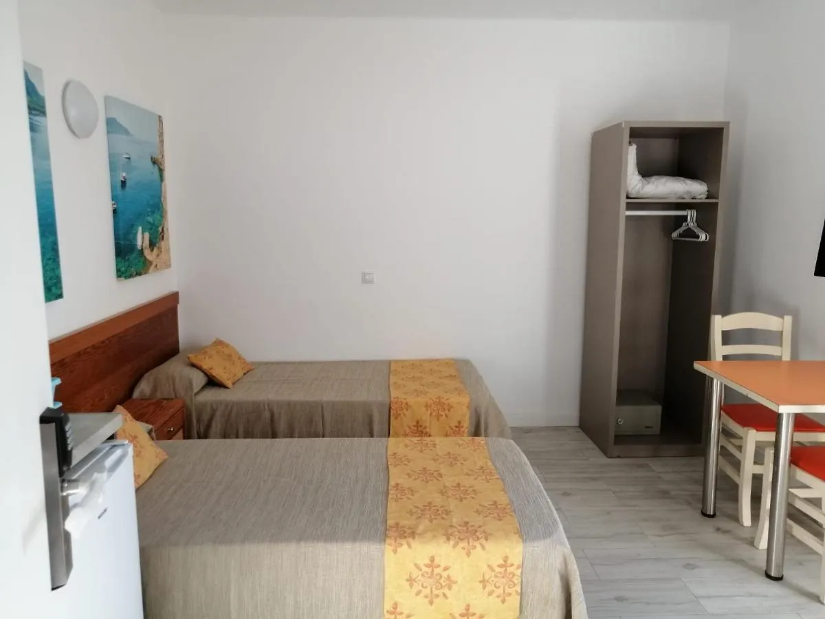 Apartamentos Arcadio 埃尔阿雷纳尔 公寓