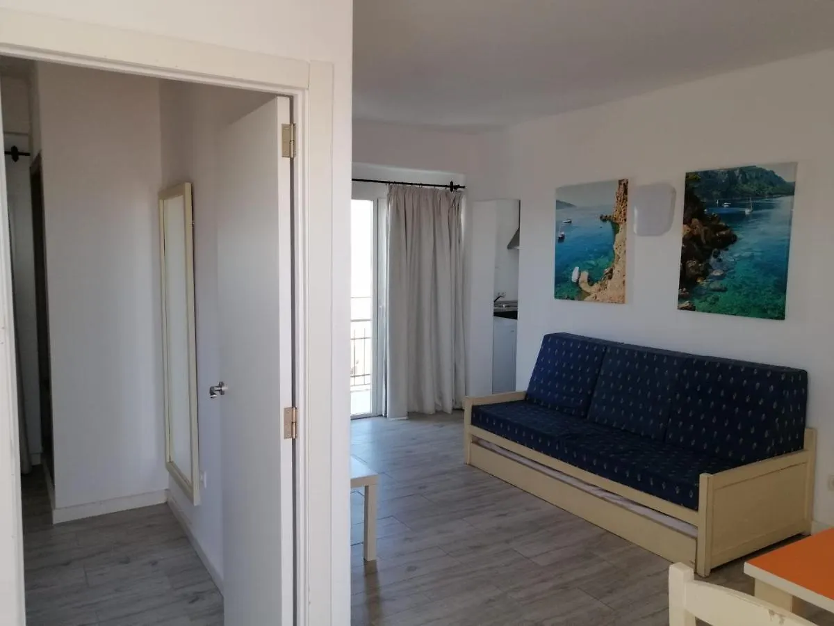 Apartamentos Arcadio 埃尔阿雷纳尔