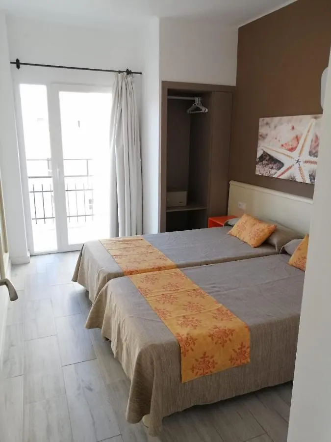 Apartamentos Arcadio 埃尔阿雷纳尔 公寓