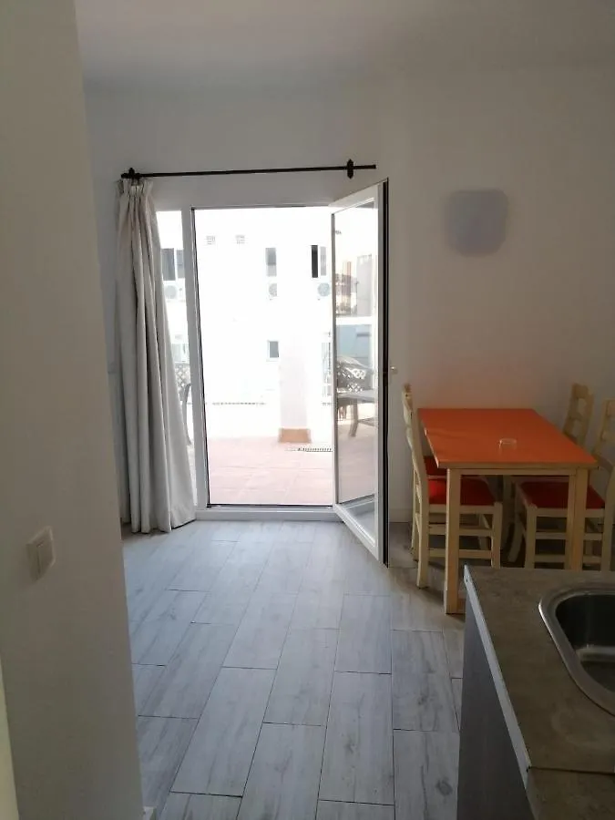 Apartamentos Arcadio 埃尔阿雷纳尔